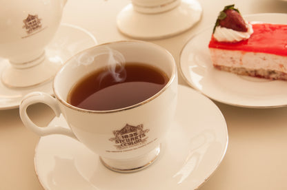 ノリタケ製 ティーカップ＆ソーサーセット（George Steuart Tea ロゴ入り）