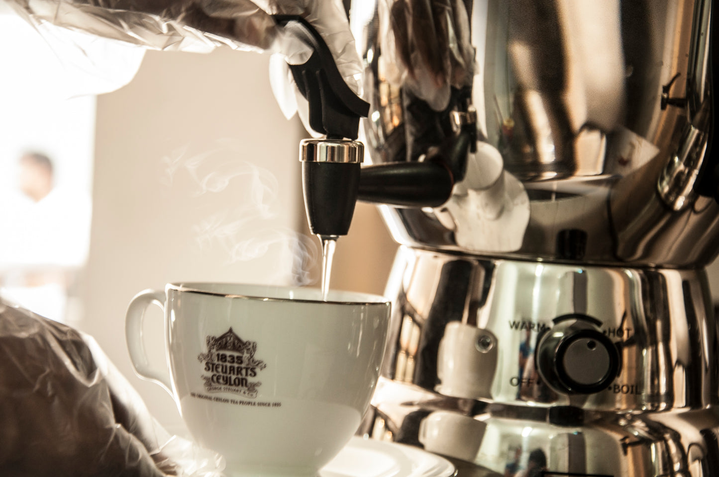 ノリタケ製 ティーカップ＆ソーサーセット（George Steuart Tea ロゴ入り）